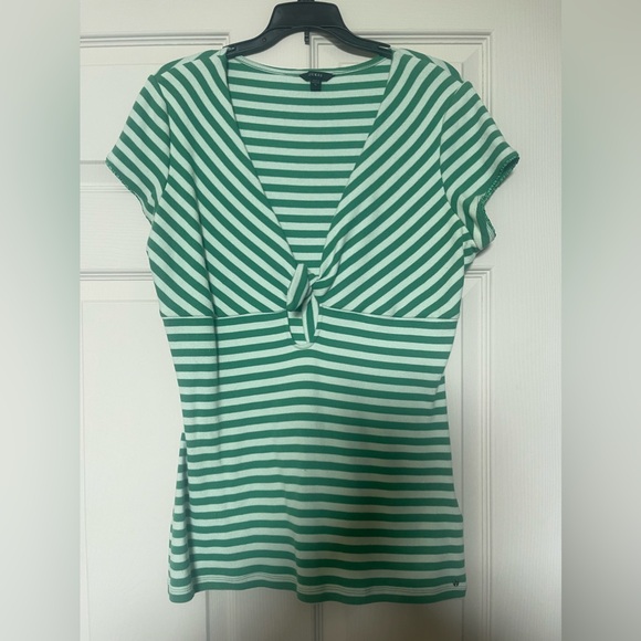 Guess Tops - Guess New XL top